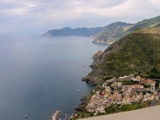 Riomaggiore - The town and the coast